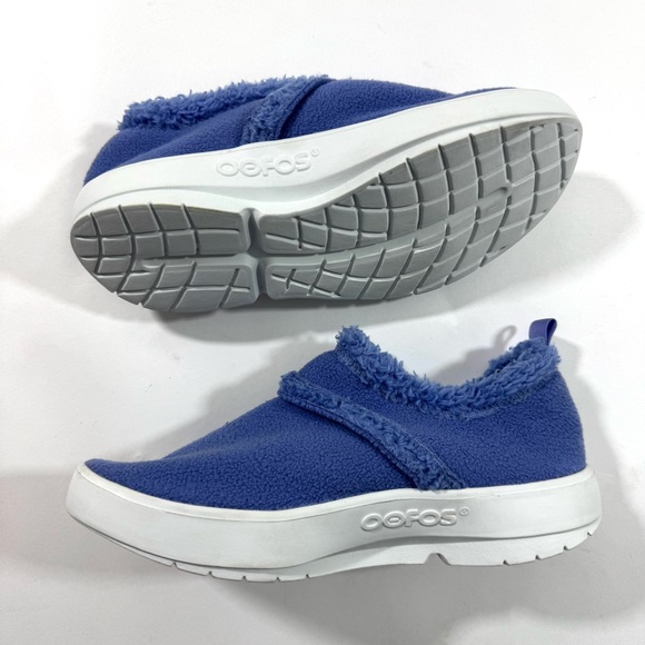 Oofos OOCoozie Soft Low Recovery Shoes  Periwinkle Blue Fleece - Picture 4 of 8